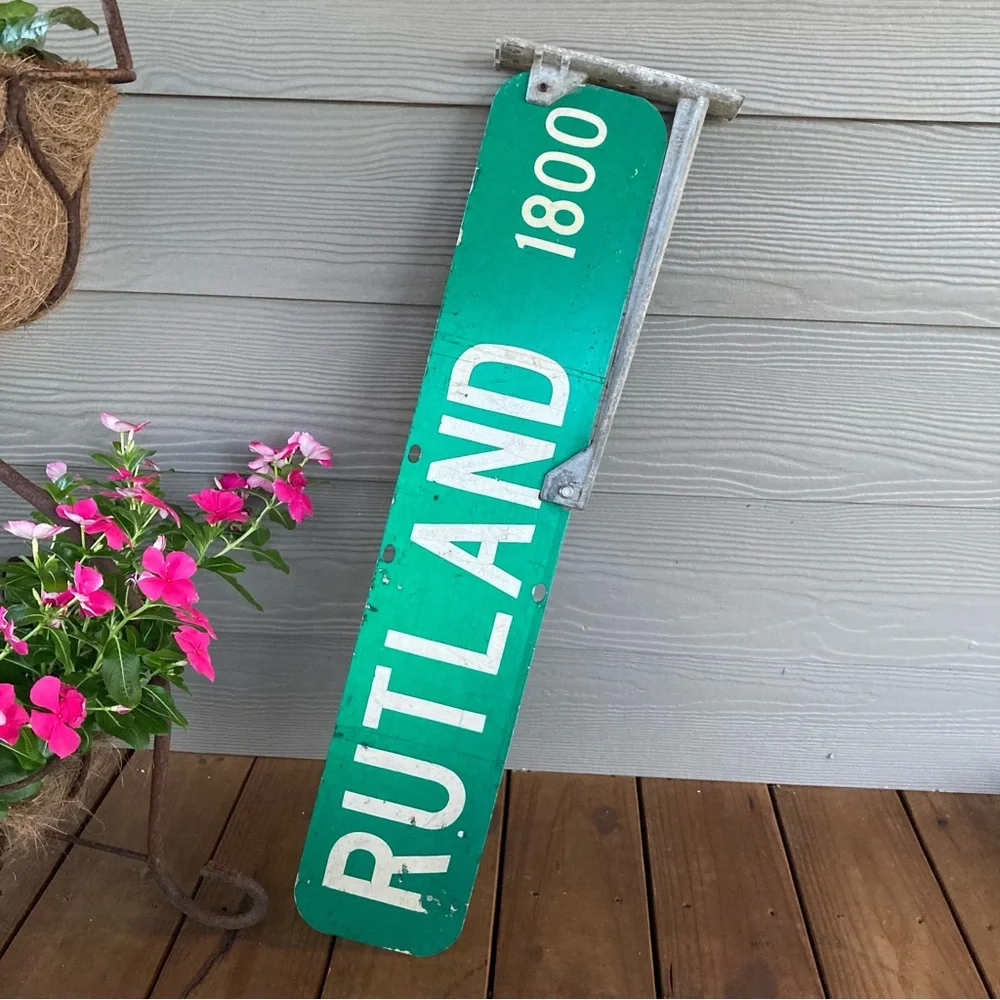 Retired Street Sign 1800 Block Rutland Vintage Decor - Picture 3 of 15